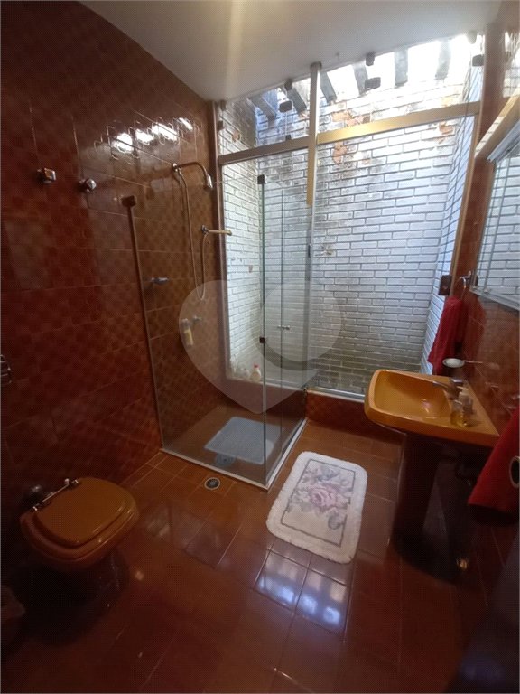 Casa à venda com 5 quartos, sendo 2 suítes, no condomínio Estância Marambaia, Vinhedo - SP
