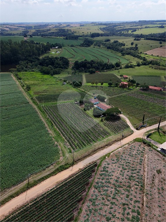 Sítio à venda com 2 quartos em Mirim, Indaiatuba, SP