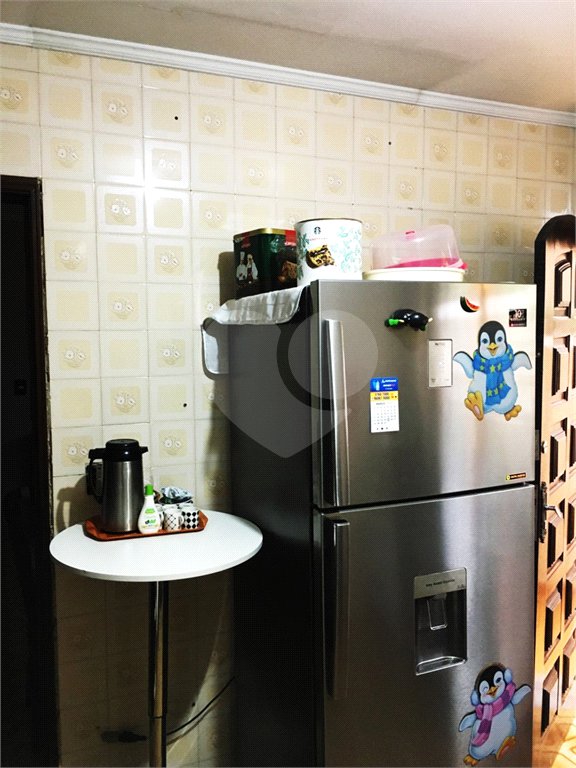Sobrado à venda com 4 quartos, sendo 1 suíte,  em Vila Gomes, São Paulo, SP