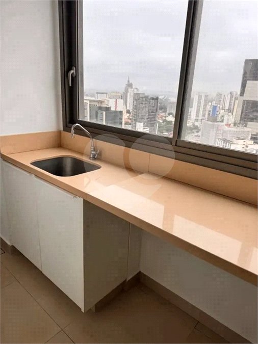 Apartamento para alugar com 4 quartos, sendo 3 suítes, em Pinheiros, São Paulo, SP