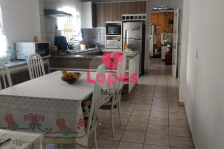 Casa à venda com 3 quartos em Parque Residencial Flamboyant, São José dos Campos, SP