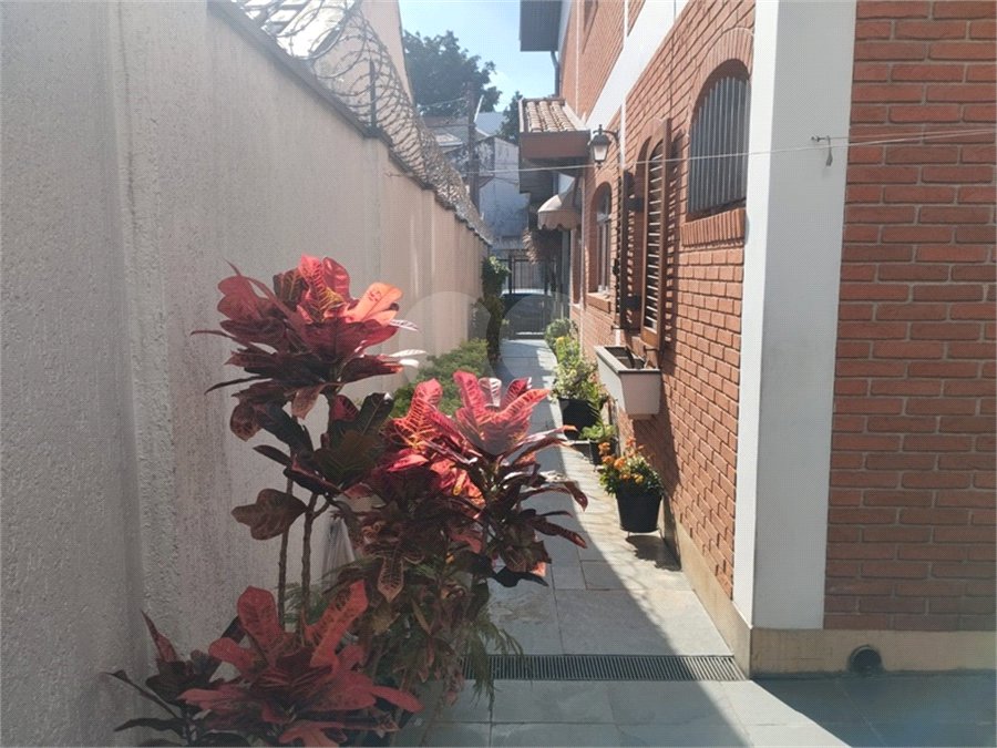 Sobrado à venda com 4 quartos, sendo 1 suíte, em Tremembé, São Paulo, SP