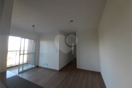 Apartamento à venda com 2 quartos, sendo 1 suíte, em Chácaras Reunidas São Jorge, Sorocaba, SP