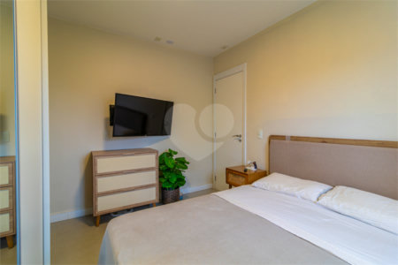 Apartamento à venda com 2 quartos, sendo 1 suíte,  em Santo Amaro, São Paulo, SP