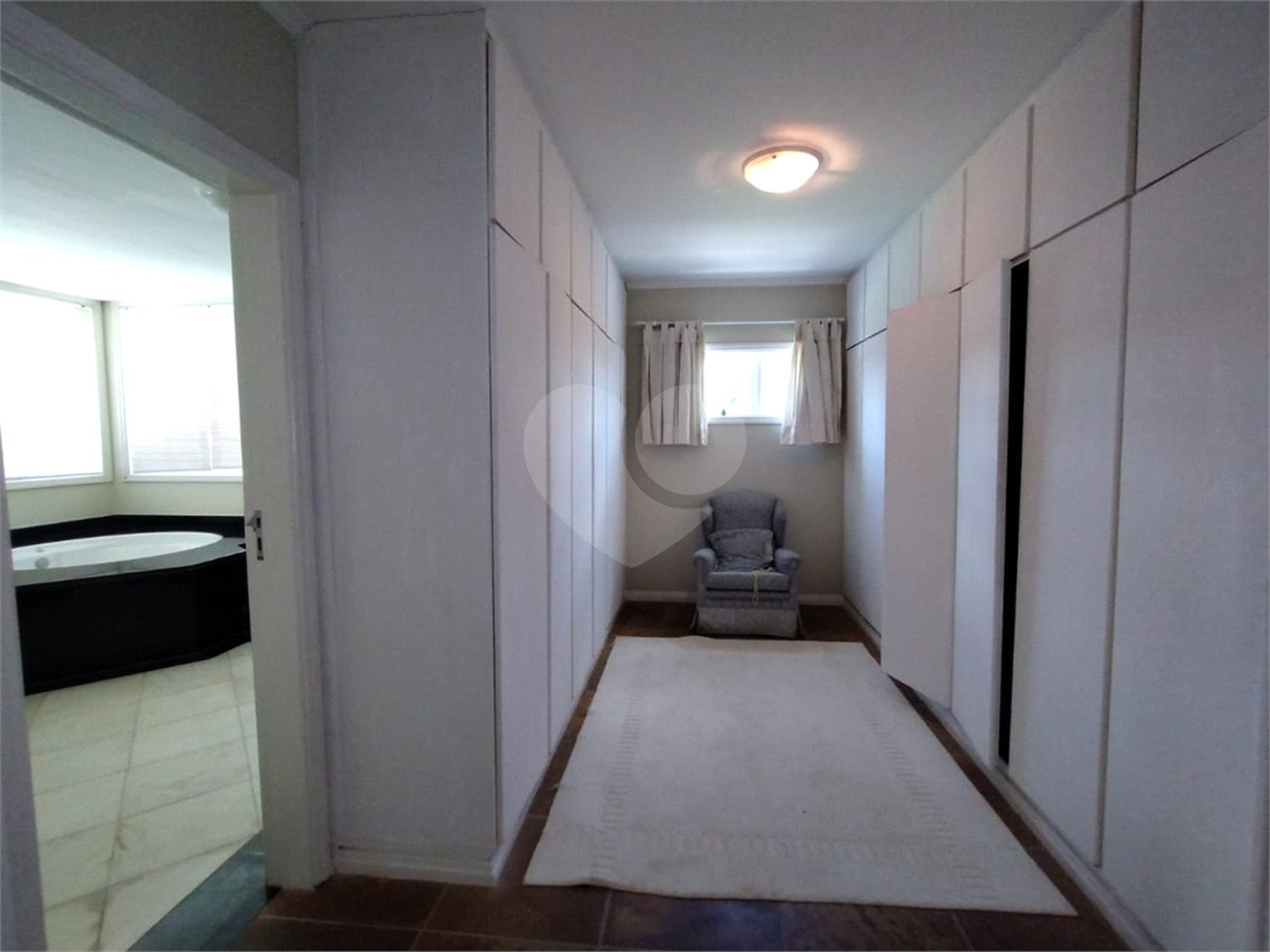 Casa à venda com 5 suítes em Jardim Colombo, Itapetininga, SP