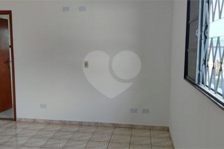 Sobrado à venda com 3 quartos, sendo 1 suíte, em Ressaca, Atibaia, SP