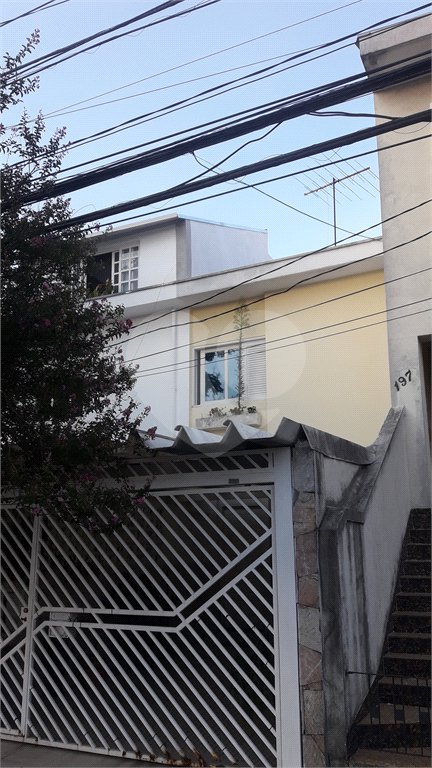Casa à venda com 3 quartos, sendo 1 suíte,  em Jardim Aeroporto, São Paulo, SP