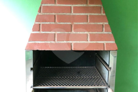 Casa térrea no Condomínio Moradas II .