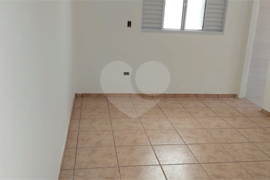 Sobrado à venda com 3 quartos, sendo 2 suítes, em Vila Paulicéia, São Paulo, SP