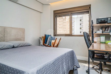 Apartamento à venda com 4 quartos, sendo 3 suítes, em Perdizes, São Paulo, SP