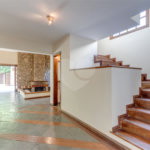 Casa à venda com 5 quartos, sendo 3 suítes, no condomínio Granja do Morumbi, São Paulo - SP