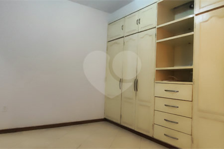 Casa à venda ou para alugar com 3 quartos, sendo 2 suítes, em CAMPO GRANDE, Rio de Janeiro, RJ