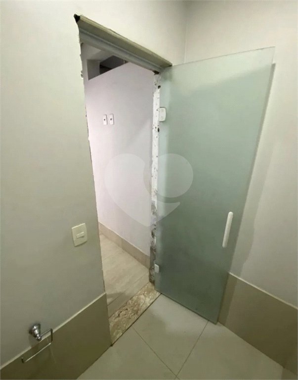 Sobrado à venda com 5 quartos em Santa Maria, Osasco, SP