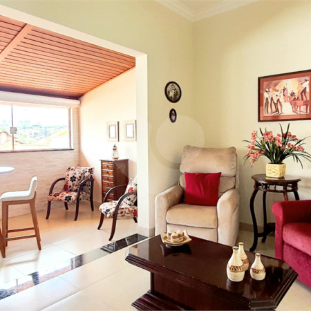 Casa à venda com 3 quartos, sendo 1 suíte, em Ribeirânia, Ribeirão Preto, SP