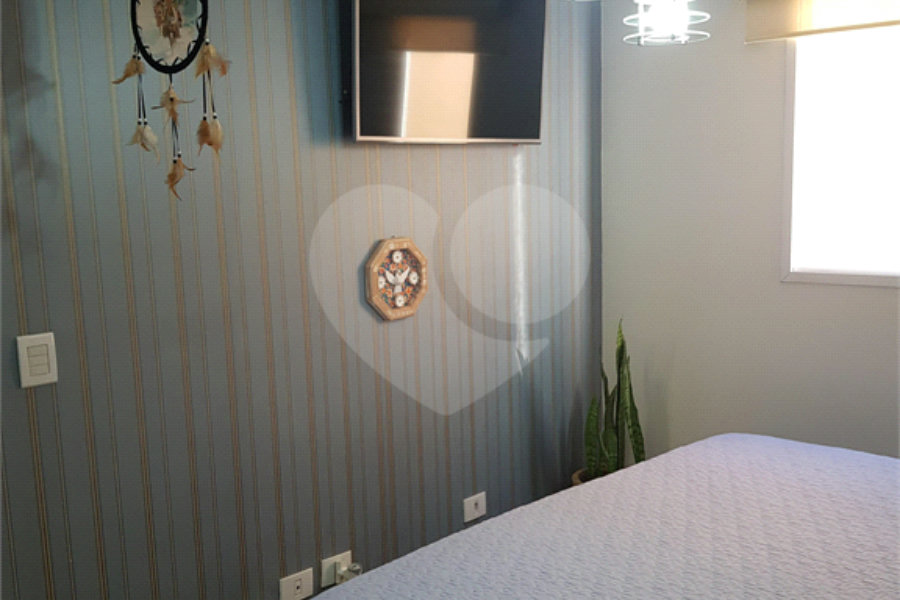Casa à venda com 3 suítes no condomínio Residencial Mattos, São Paulo - SP