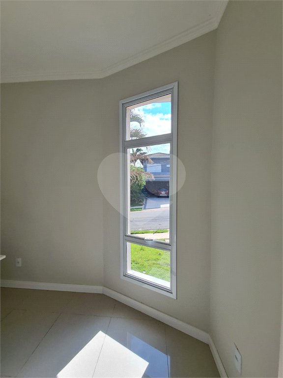 Casa à venda com 3 suítes no condomínio Geneve, Campinas - SP