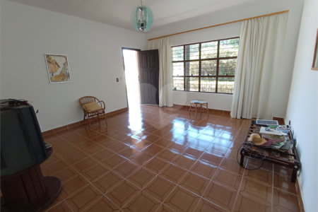Casa para alugar com 3 quartos, sendo 1 suíte,  em Esplanada Mendes Moraes, São Roque, SP