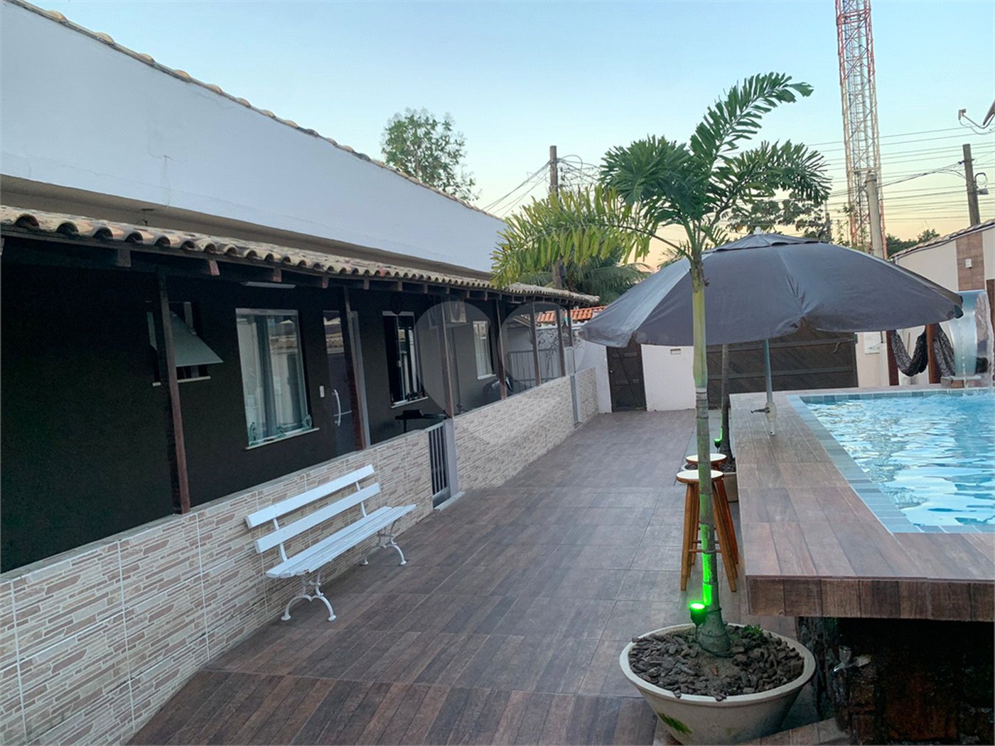 Casa à venda com 4 quartos, sendo 2 suítes,  em Santana, Itaguaí, RJ