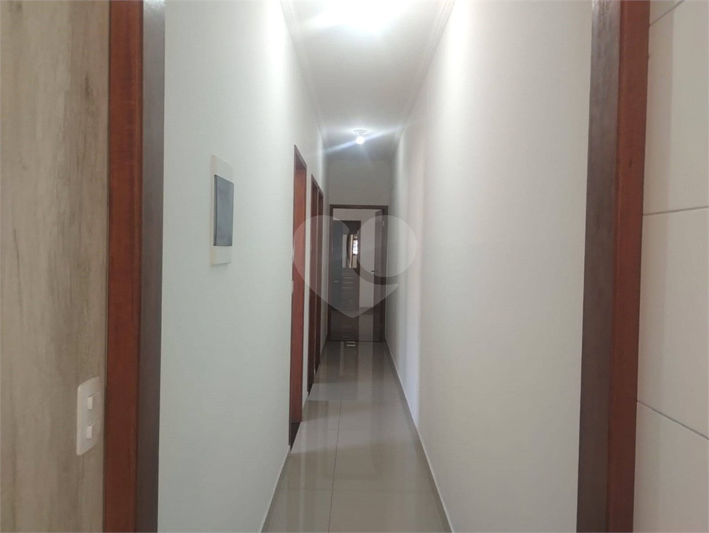 Casa à venda com 3 quartos, sendo 1 suíte, em Parque Industrial, São José dos Campos, SP