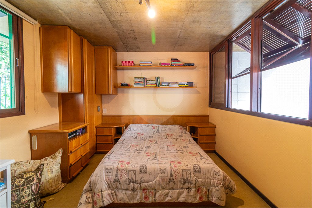 Casa de Vila à venda com 3 quartos, sendo 1 suíte, em Chácara Monte Alegre, São Paulo, SP