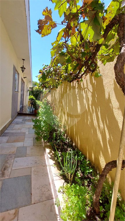 Casa à venda com 4 quartos, sendo 2 suítes, em Jardim São Caetano, São Caetano do Sul, SP