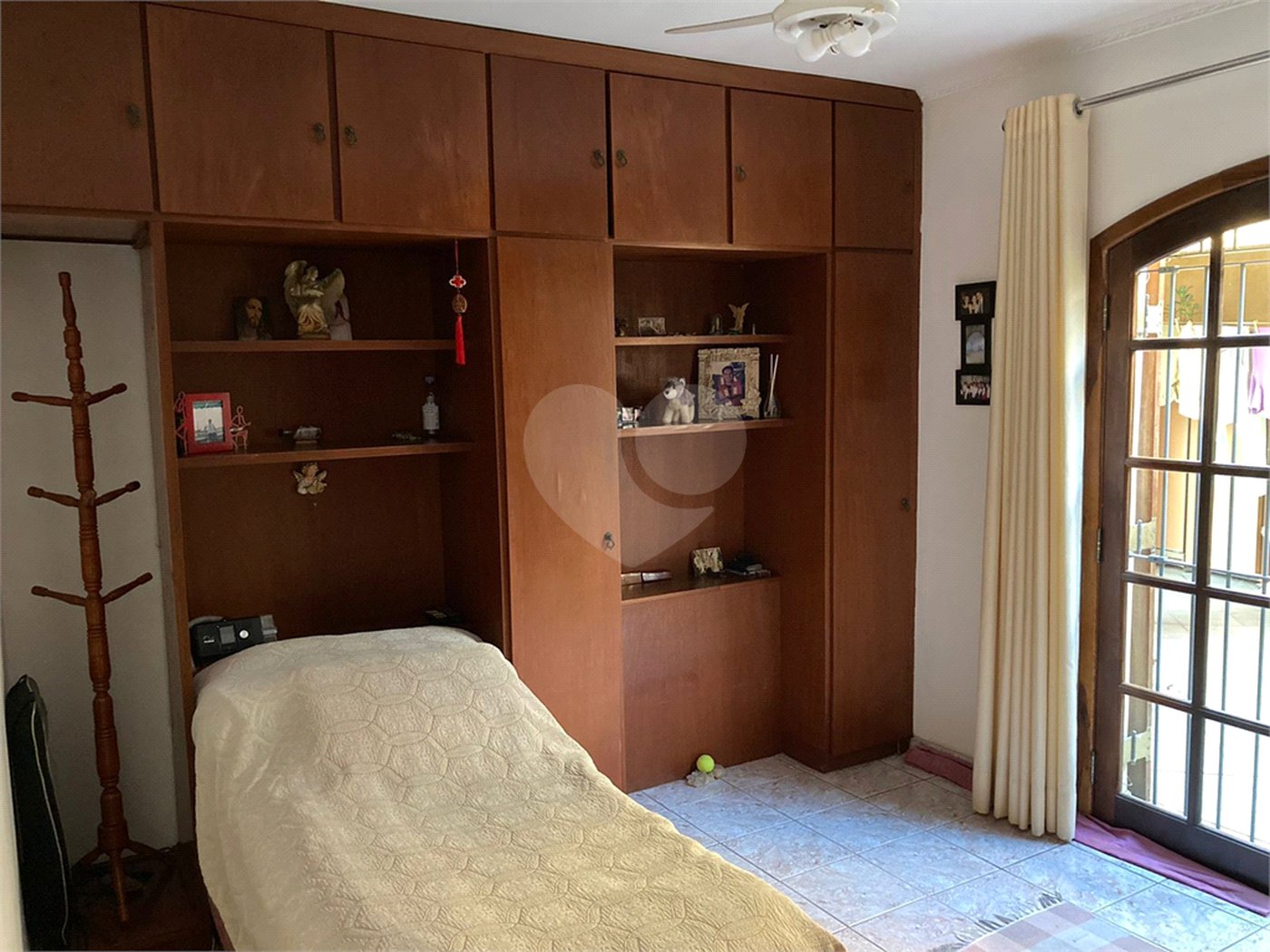 Sobrado à venda com 3 quartos, sendo 1 suíte, em Chora Menino, São Paulo, SP