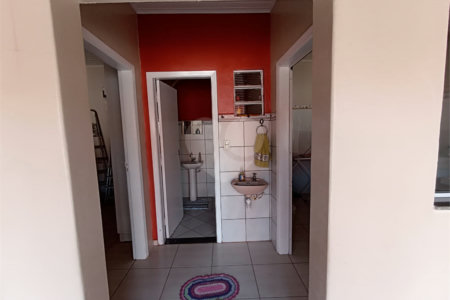 Casa à venda com 3 quartos, sendo 1 suíte, em Vila Rosa, Itapetininga, SP