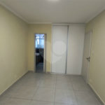 Apartamento com 2 Dormitórios , amplo com 77 metros e com vaga de garagem fixa