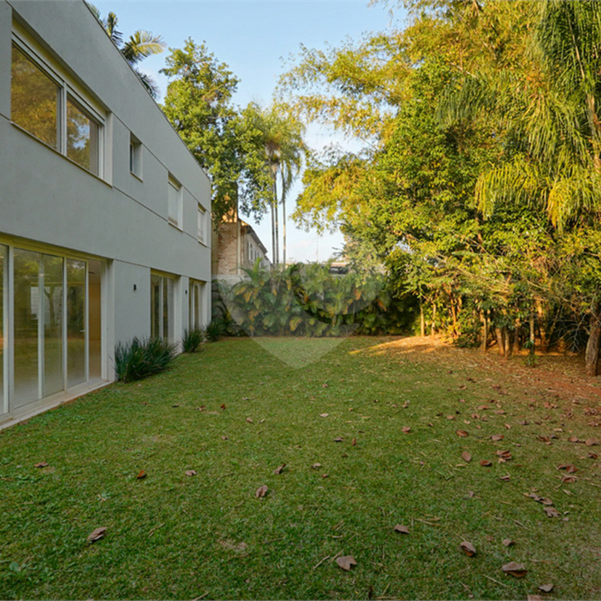 Casa para alugar com 4 suítes no condomínio Hípica Garden, São Paulo - SP