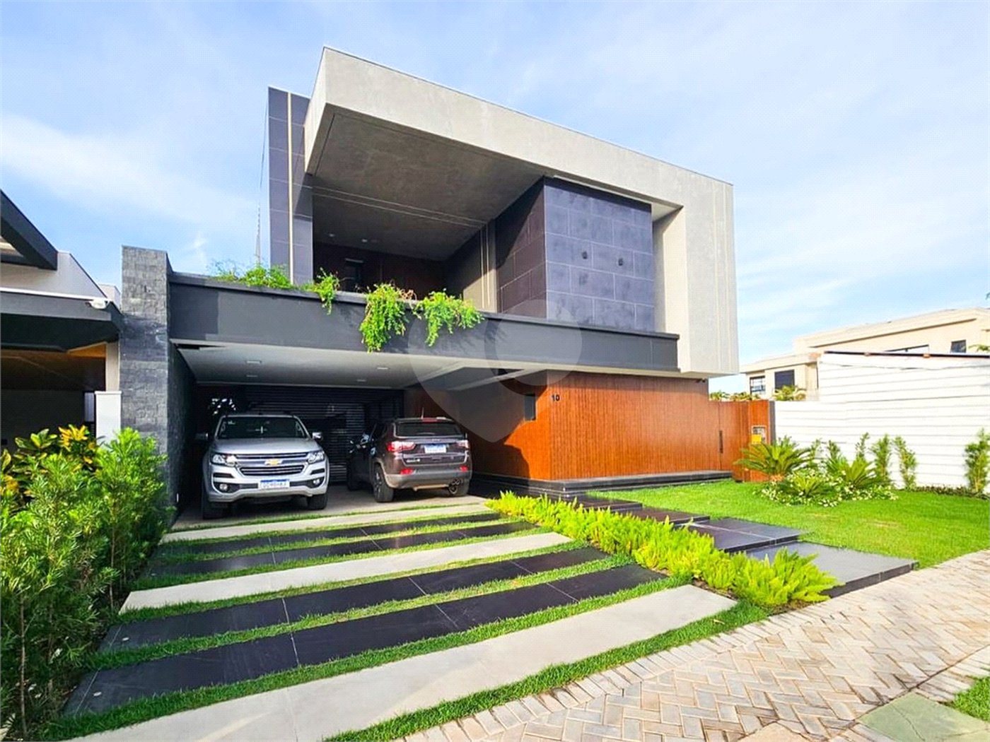Casa à venda com 3 suítes no condomínio Residencial Florais Itália, Cuiabá - MT