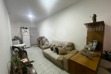 Apartamento à venda com 2 quartos em Vila Asem, Itapetininga, SP