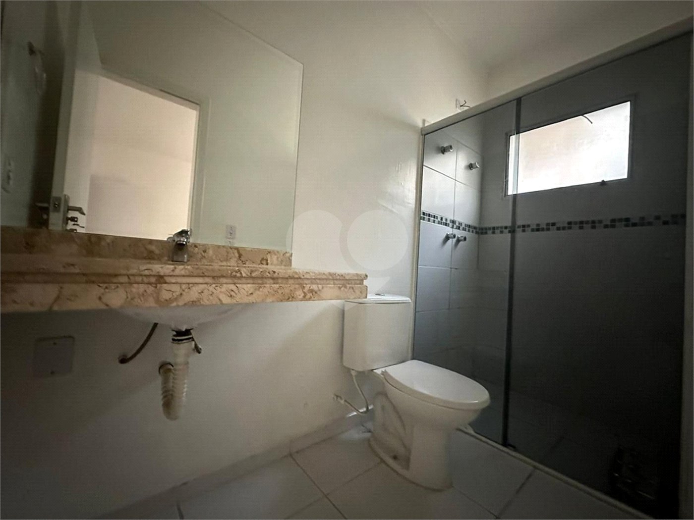 Casa à venda com 2 suítes no condomínio Olido, Atibaia - SP