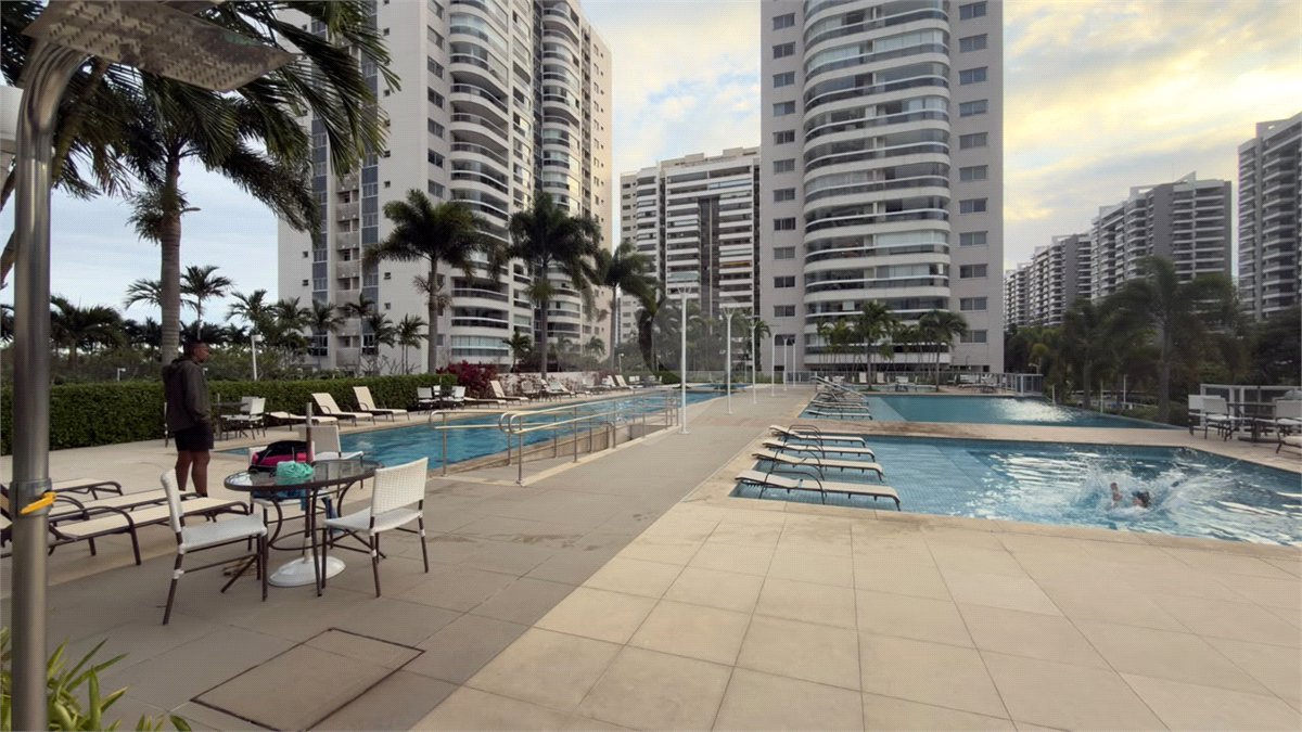 Apartamento à venda com 2 quartos, sendo 1 suíte,  em Camorim, Rio de Janeiro, RJ
