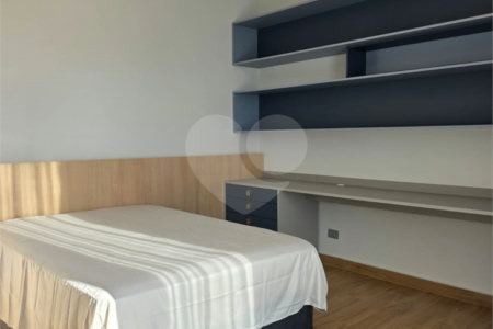 Casa à venda com 6 quartos, sendo 3 suítes, no condomínio Ibiti Royal Park, Sorocaba - SP