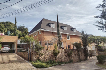 Casa à venda com 5 quartos, sendo 4 suítes, no condomínio Malota, Jundiaí - SP