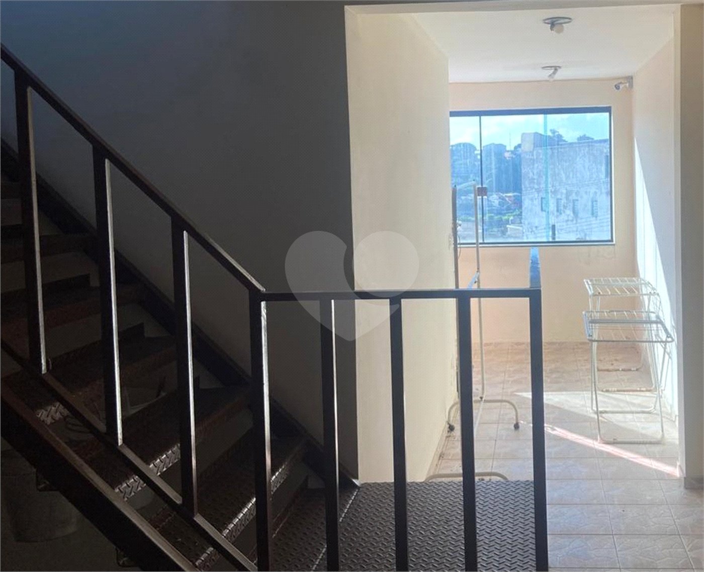 Sobrado à venda com 3 quartos, sendo 1 suíte,  em Jardim Selma Helena, Poá, SP