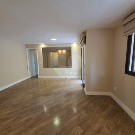 Apartamento à venda com 3 quartos, sendo 1 suíte,  em Tijuca, Rio de Janeiro, RJ