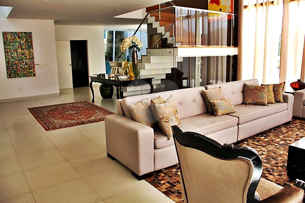 Casa à venda com 4 suítes em Tremembé, São Paulo, SP