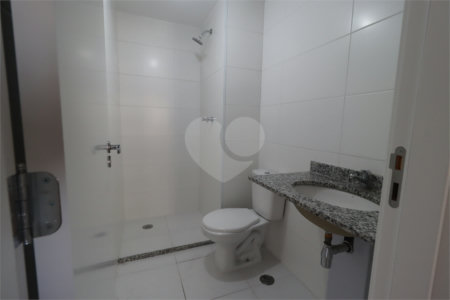 Apartamento à venda com 3 quartos, sendo 1 suíte, em Vila Anastácio, São Paulo, SP