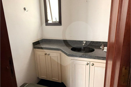 Apartamento à venda com 3 quartos, sendo 1 suíte, em Vila Andrade, São Paulo, SP