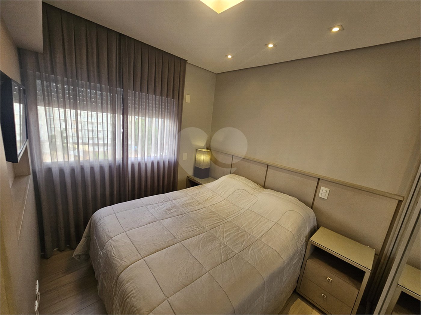 Apartamento para alugar com 2 quartos, sendo 1 suíte,  em Jardim das Acácias, São Paulo, SP