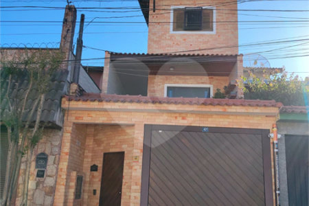 Casa à venda com 3 quartos, sendo 1 suíte, em Jardim Santa Clara, Guarulhos, SP