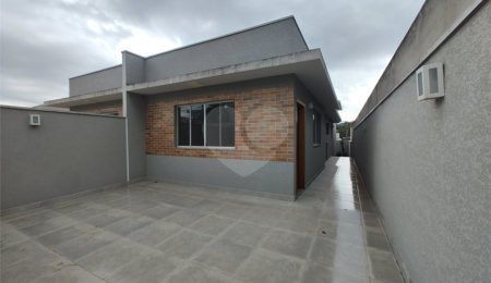 Casa Térrea à venda com 3 suítes em Jardim do Lago, Atibaia, SP