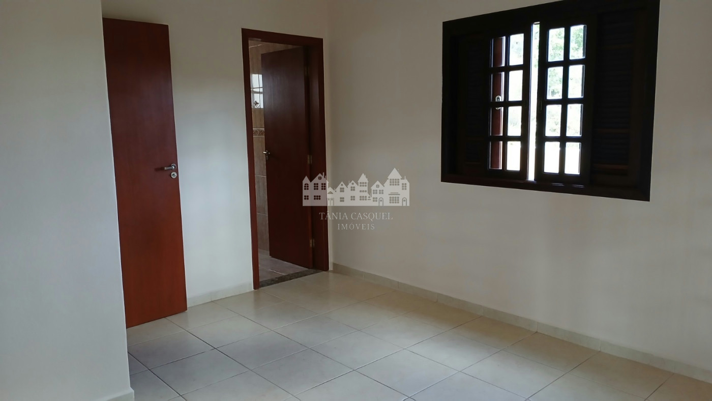 Casa para alugar com 3 quartos, sendo 1 suíte, em Vila Petrópolis, Atibaia, SP