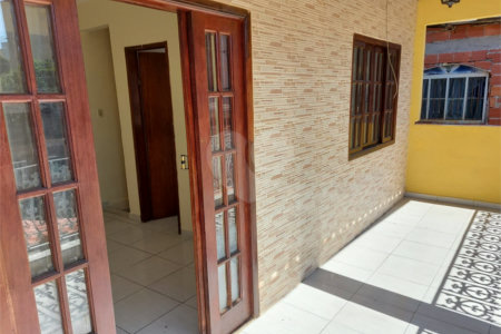 Casa à venda com 3 quartos, sendo 1 suíte, em Campo Grande, Rio de Janeiro, RJ
