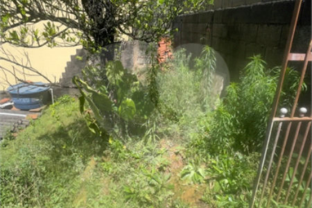 Terreno à venda com 3 quartos em Jardim Rizzo, São Paulo, SP