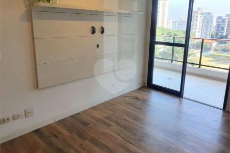 Apartamento à venda com 1 quarto em Alto da Boa Vista, São Paulo, SP