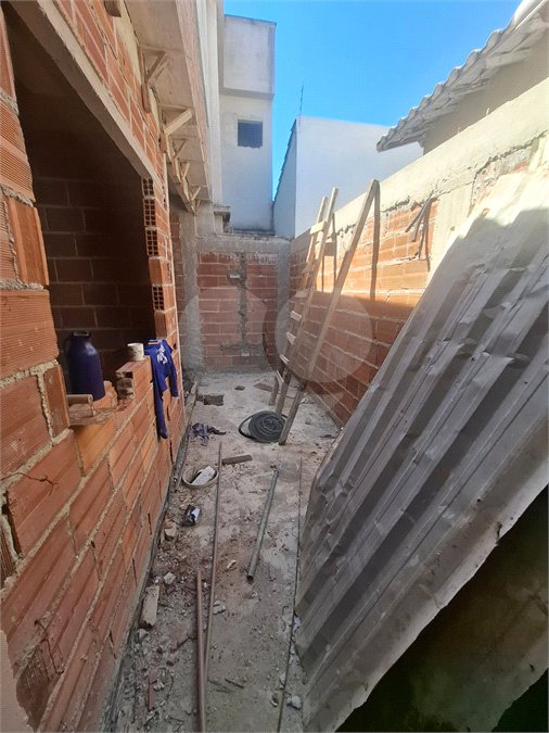 Casa à venda com 2 quartos, sendo 1 suíte,  no condomínio Campina Grande, Rio de Janeiro - RJ