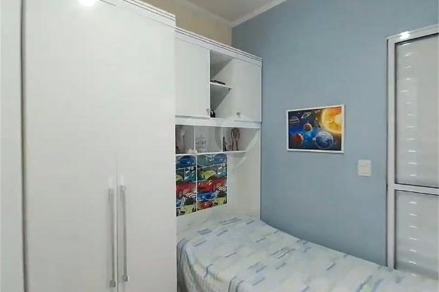 Sobrado à venda com 3 quartos, sendo 1 suíte,  em Parque Vitória, São Paulo, SP