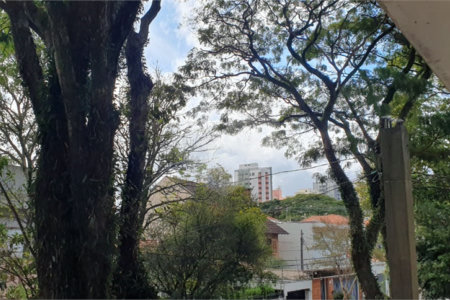 Sobrado à venda com 4 suítes em Moema, São Paulo, SP
